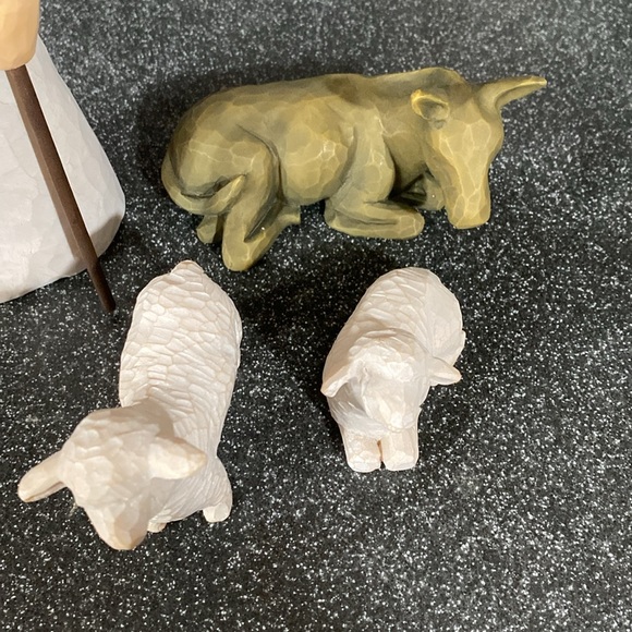 Willow Tree 6-Piece Nativity Set, Behold The Wonder of The Christmas story - Picture 5 of 14